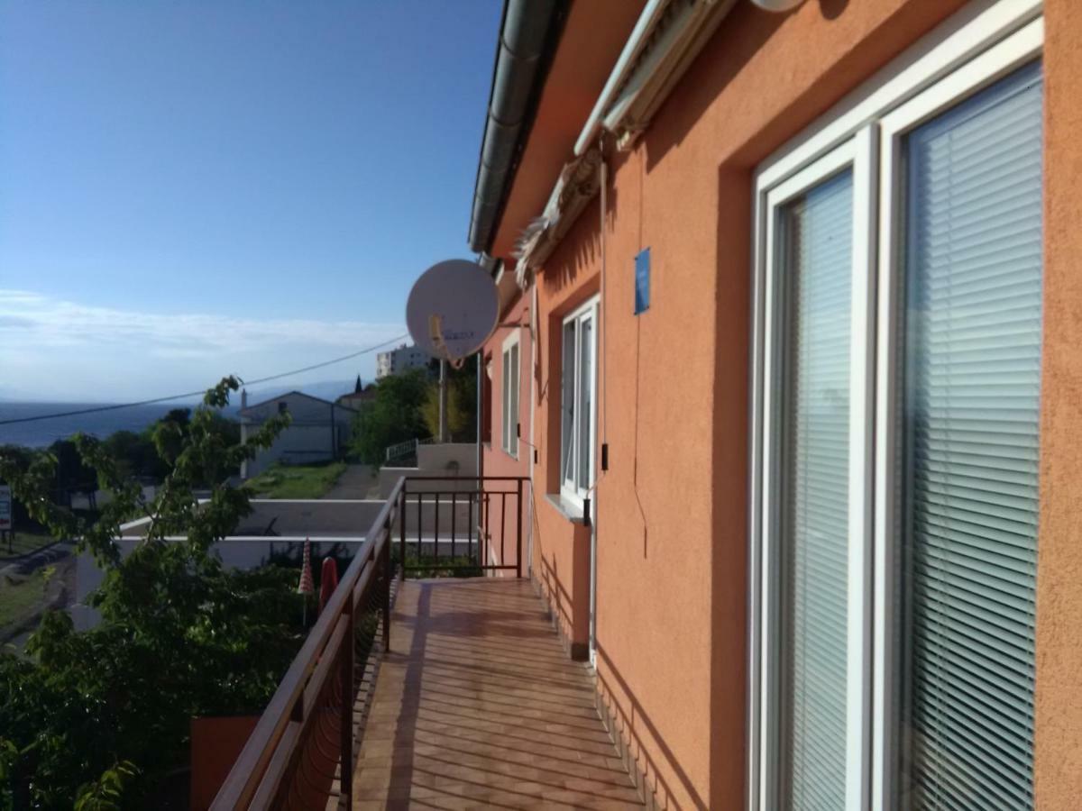 Apartments Mare Croatia Senj  Luaran gambar